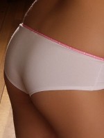 Country girl Shannon shows off her perfect little ass